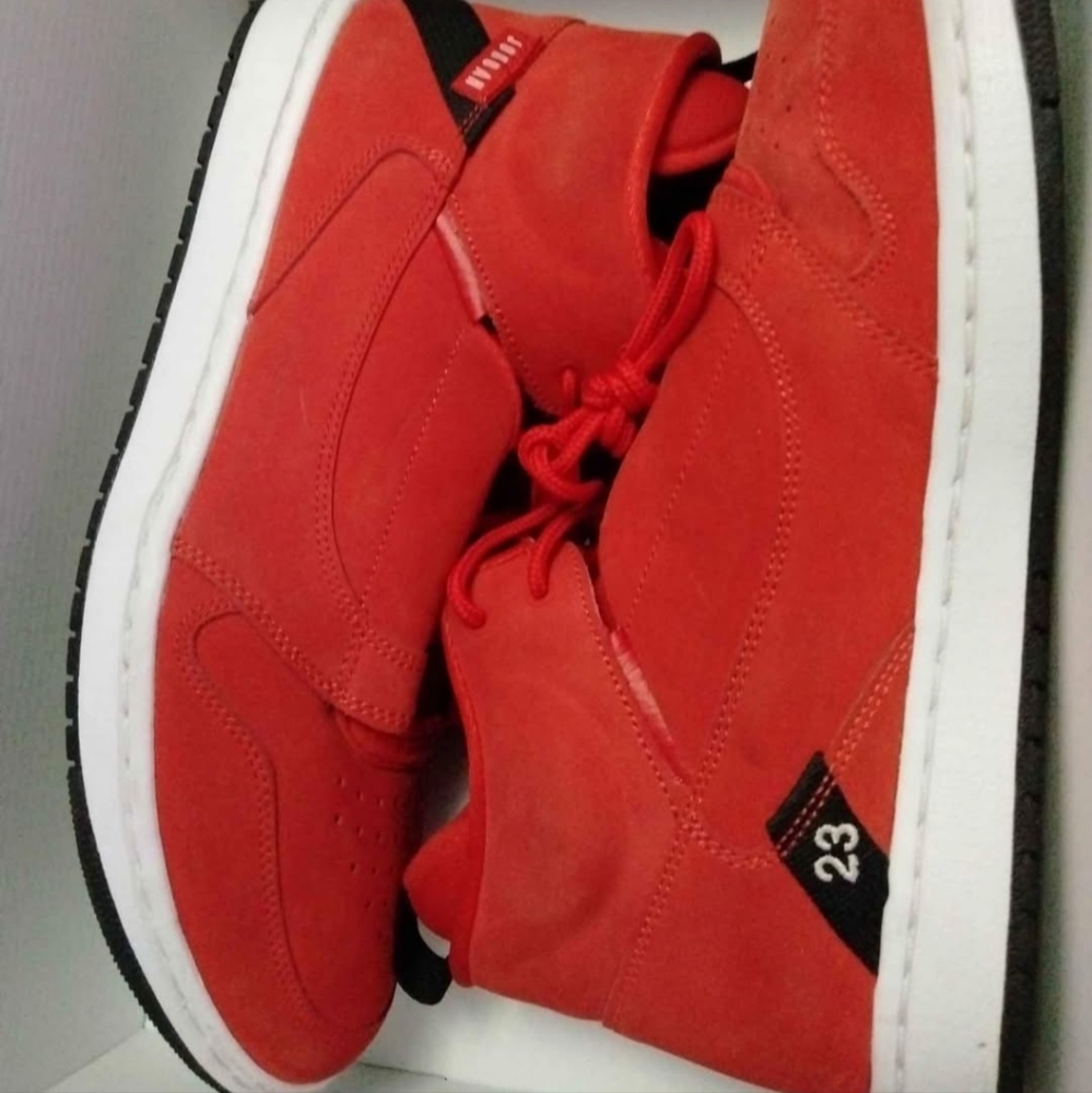 Shoes - Picture 2 of 2